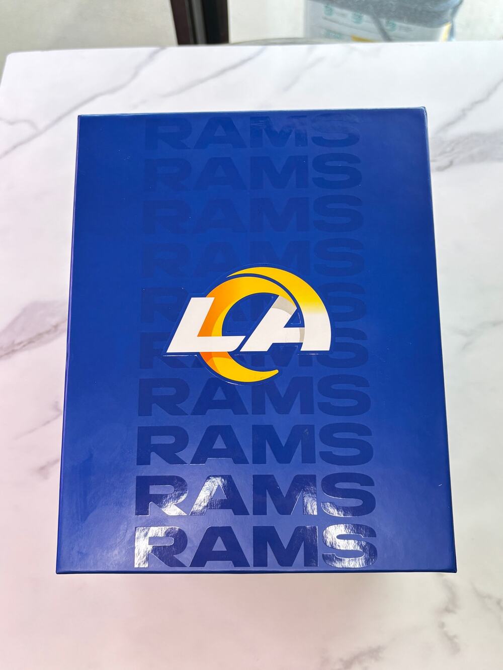 2021 Los Angeles Rams Season Ticket Member Gift Box Set Hat Flag Pins Pack New